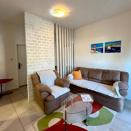 Villa Nela Тиват Екстериор снимка