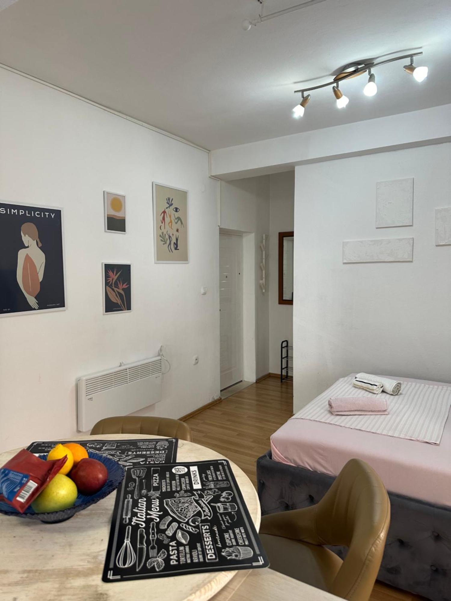 Villa Nela Тиват Екстериор снимка