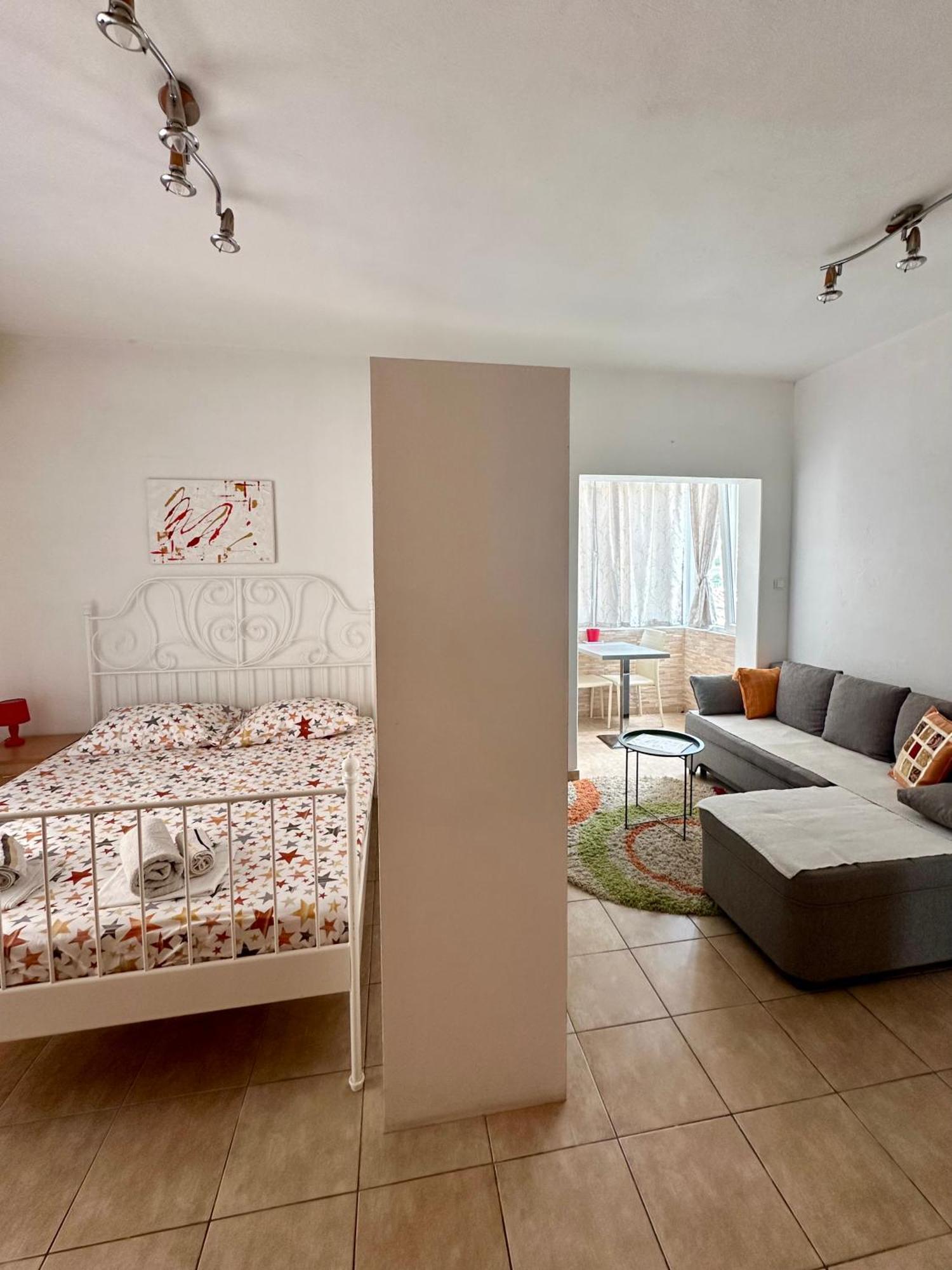 Villa Nela Тиват Екстериор снимка