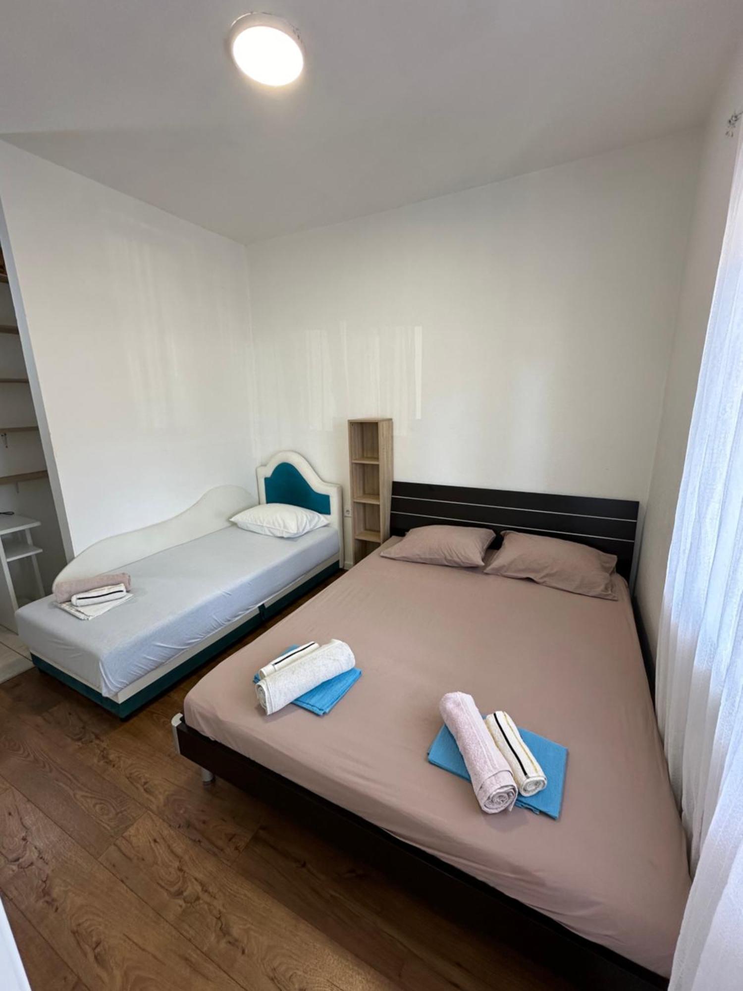 Villa Nela Тиват Екстериор снимка