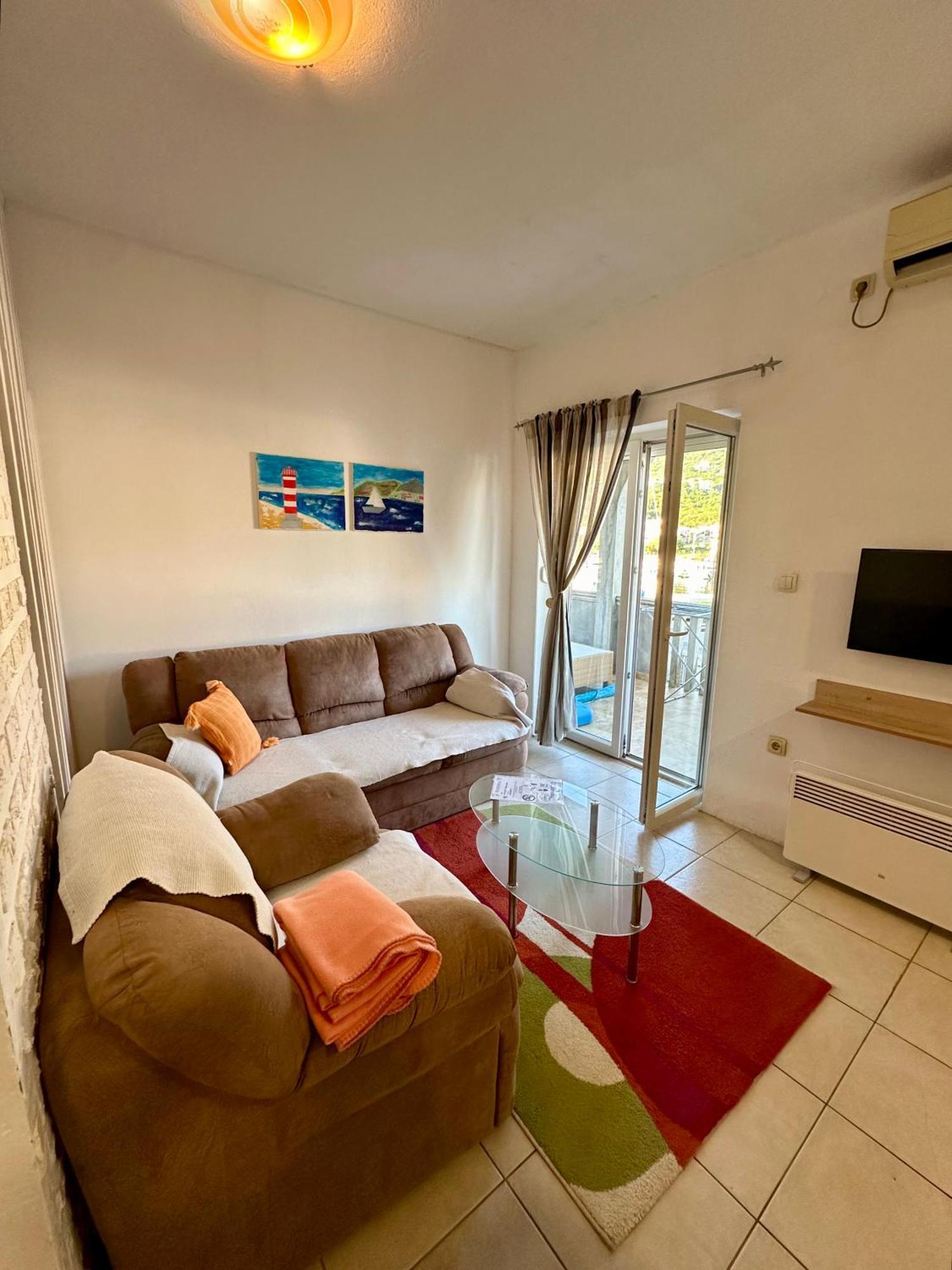 Villa Nela Тиват Екстериор снимка