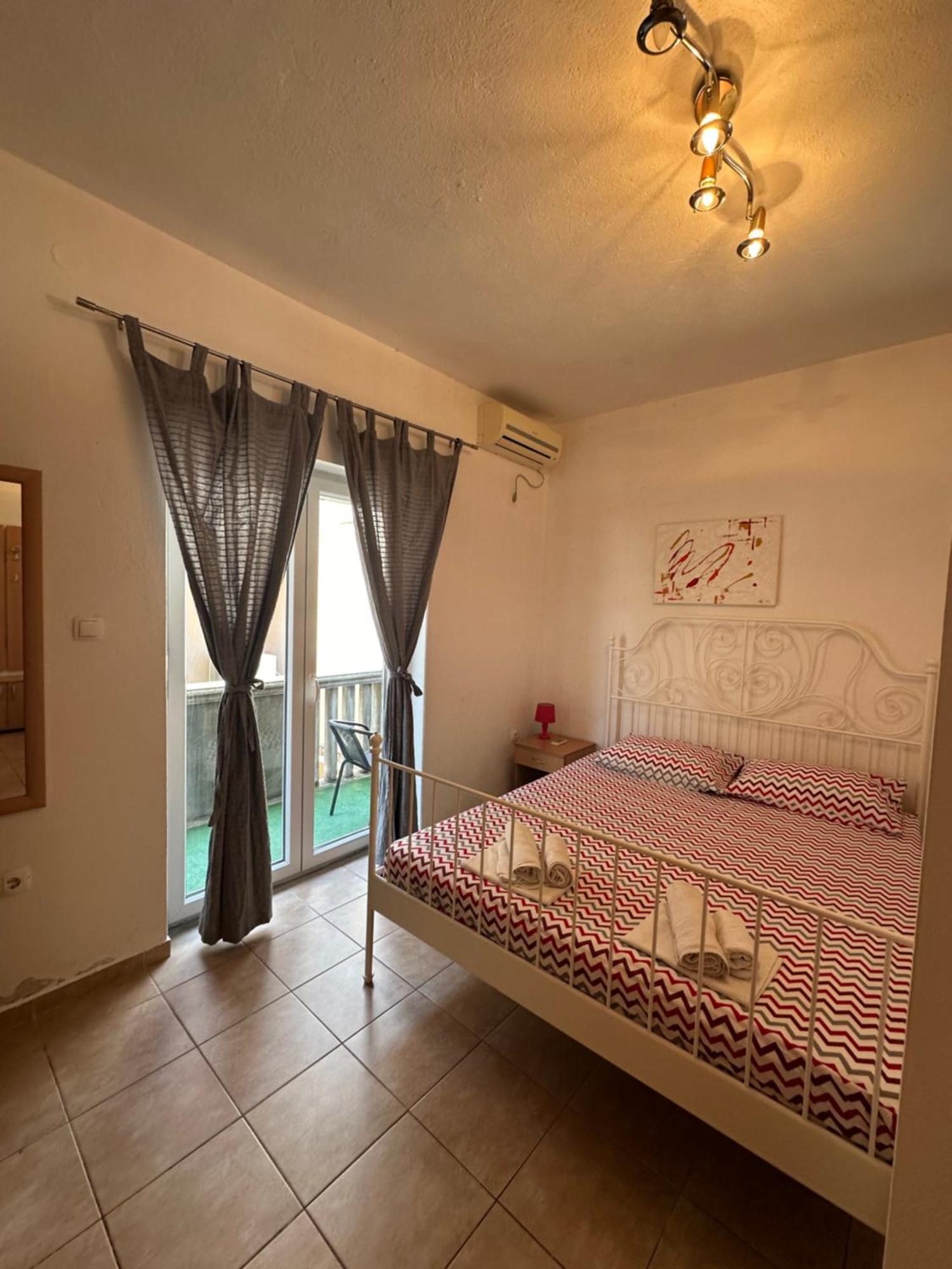 Villa Nela Тиват Екстериор снимка